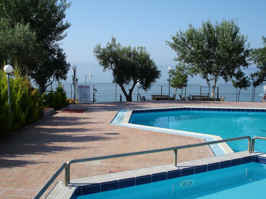 Bungalows Camping Kouyoni Gerakini Exterior photo
